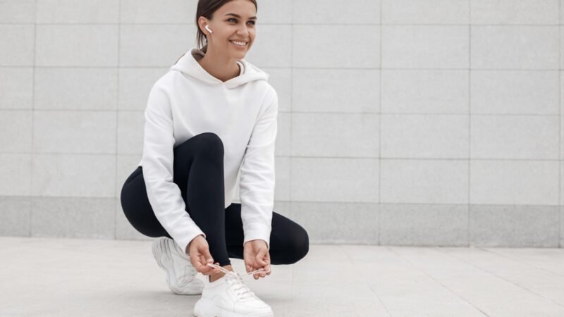 A evolução do streetwear e o papel dos modelos esportivos na moda contemporânea