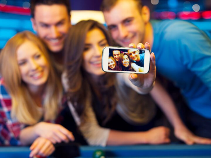 Transmissão de Jogos de cassino: O que é e como afeta os jogadores?